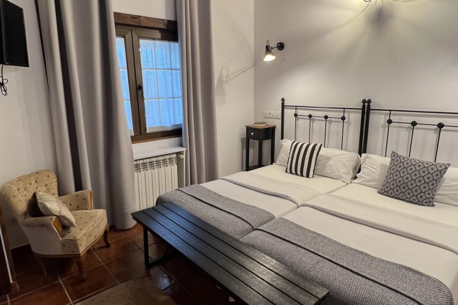 Habitaciขn doble 3